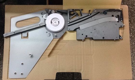 Elektrikli Samsung CP SMT Makine Besleyicisi 8×2mm 8×4mm 12mm 16mm